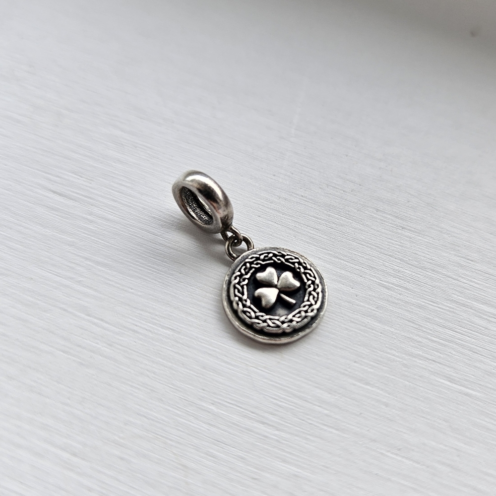 Authentic Chamilia Sterling Silver Shamrock Lucky Soul Charm